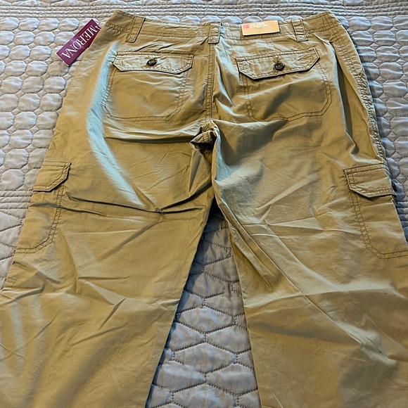 Merona Utility Mid-Waist Outback Brown Khaki Crop Capri Pants Size 10 - Picture 7 of 10